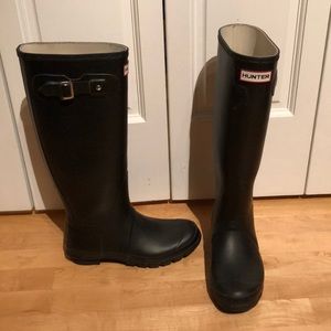 Hunter Original Tour Rain Boots